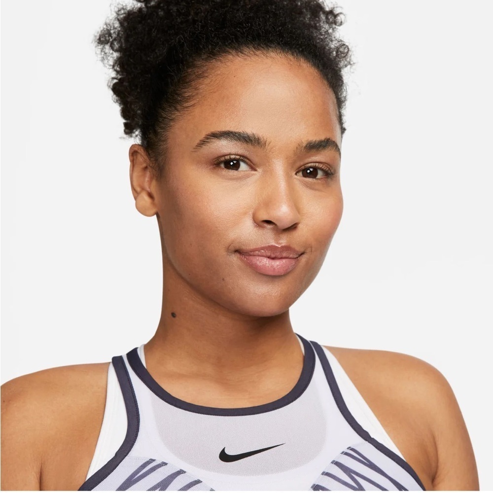 Nike Dri Fit - Picture 3 of 14